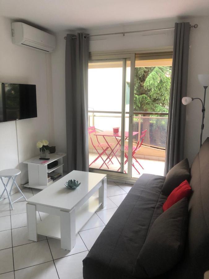 Cannes Center Екстериор снимка